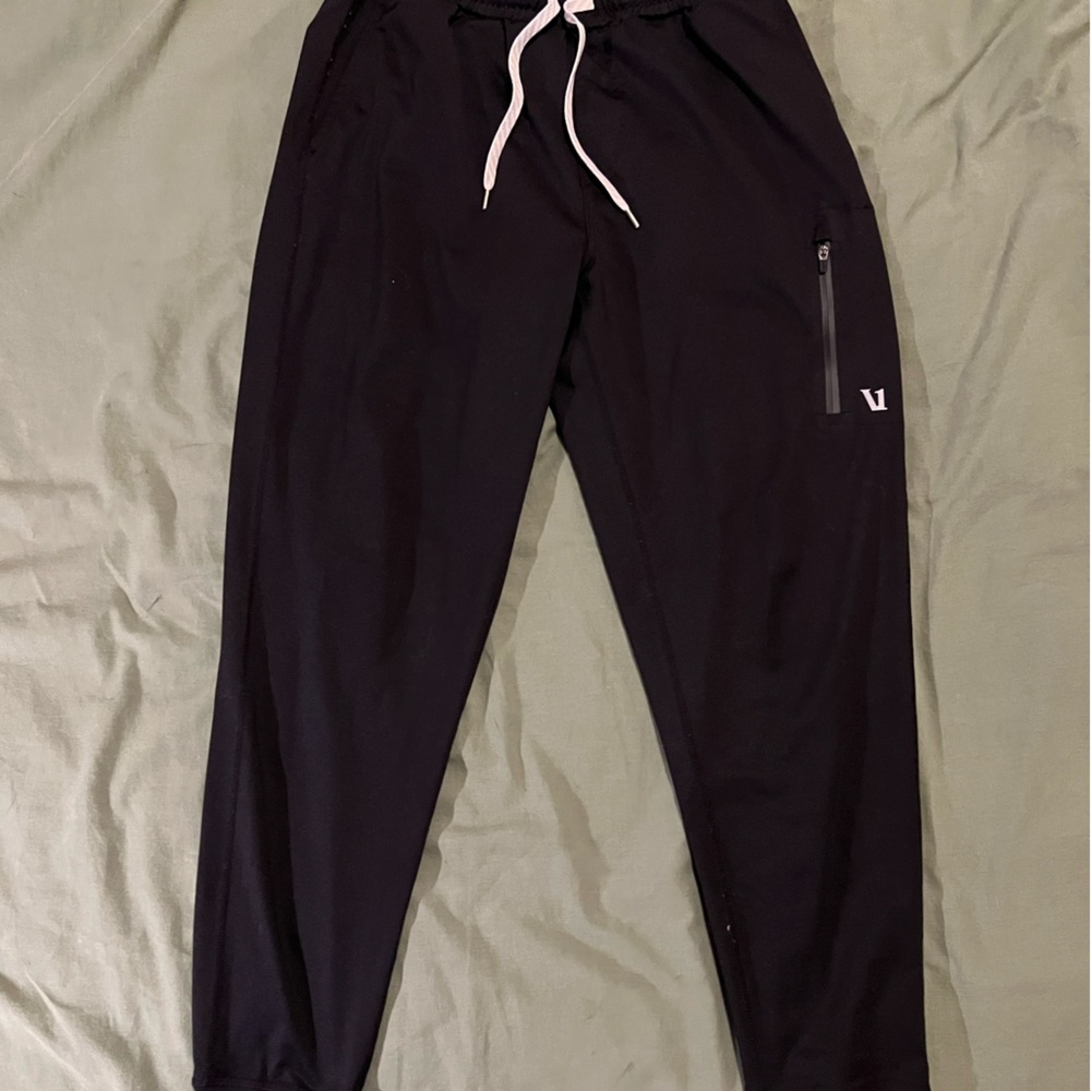 Mens Vuori Sunday Performance jogger.